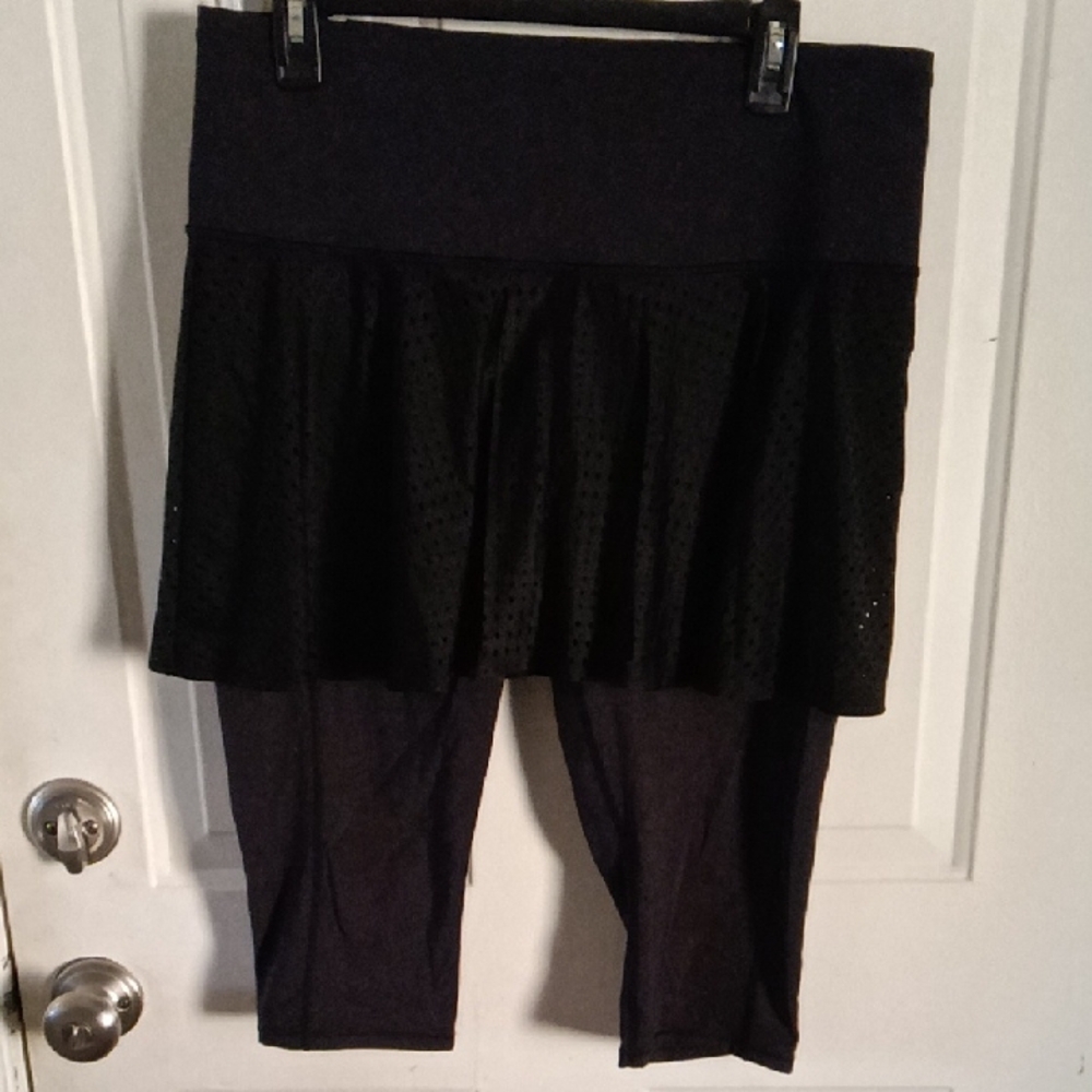 Athleta Black A-Game 2-in-1 Crop